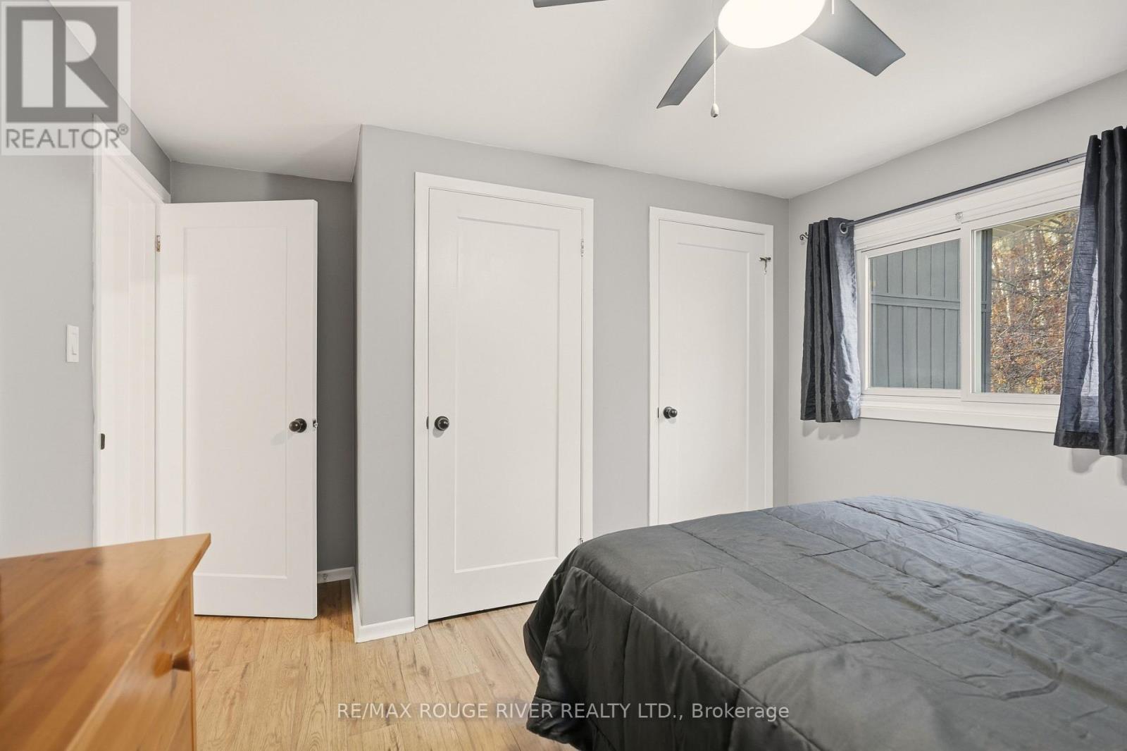 474 Wardell Street, Tay (Port Mcnicoll), ON - Indoor Photo Showing Bedroom