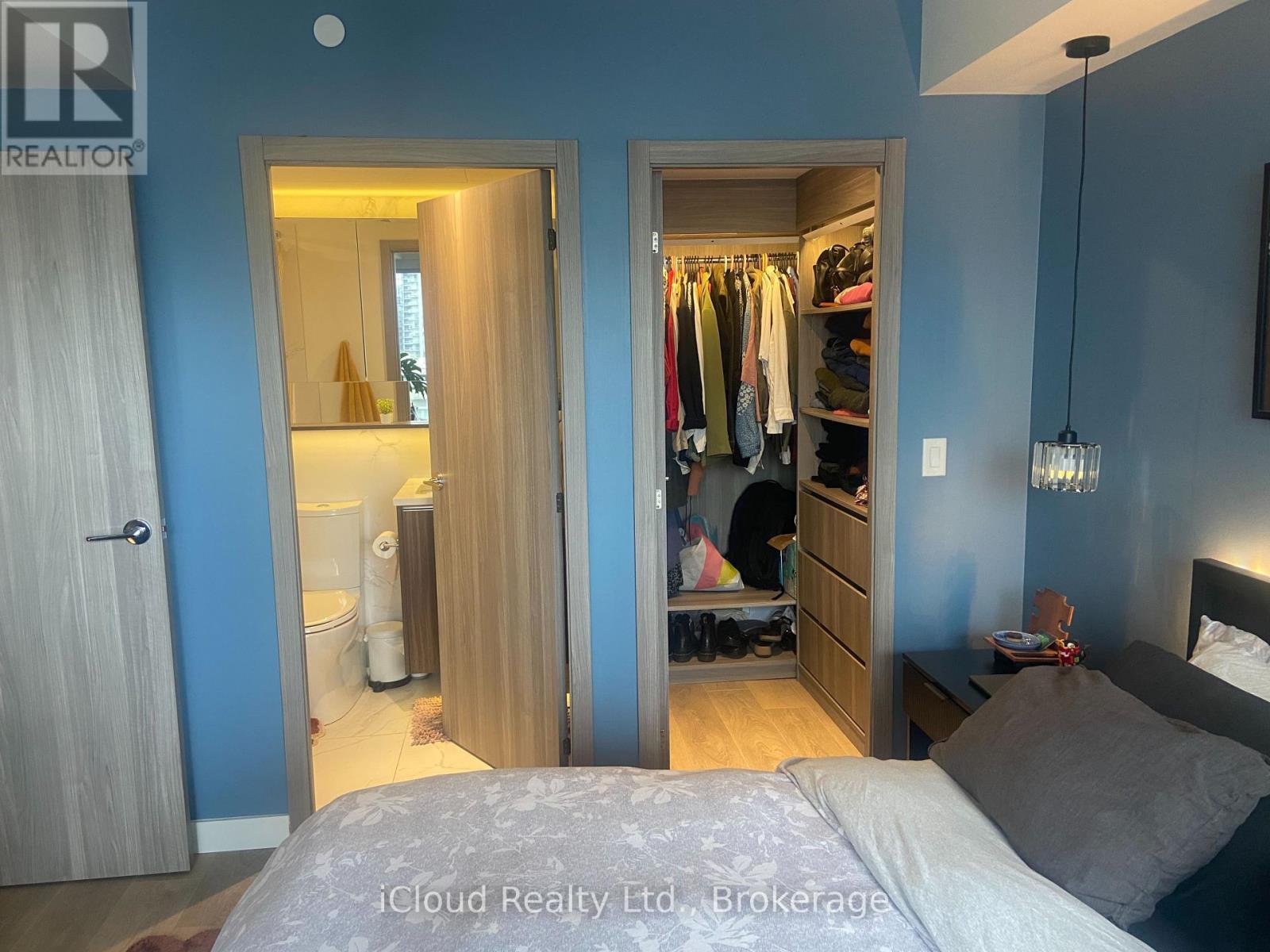 2502 - 38 Widmer Street, Toronto, ON - Indoor Photo Showing Bedroom