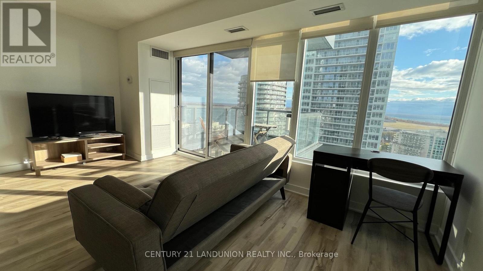 2602 - 70 Queens Wharf Road, Toronto, ON - Indoor