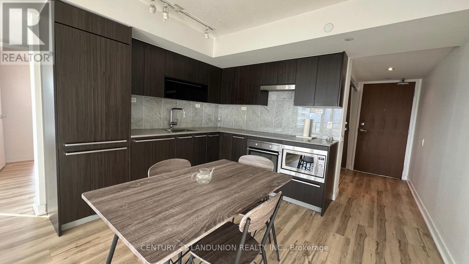 2602 - 70 Queens Wharf Road, Toronto, ON - Indoor Photo Showing Kitchen With Upgraded Kitchen