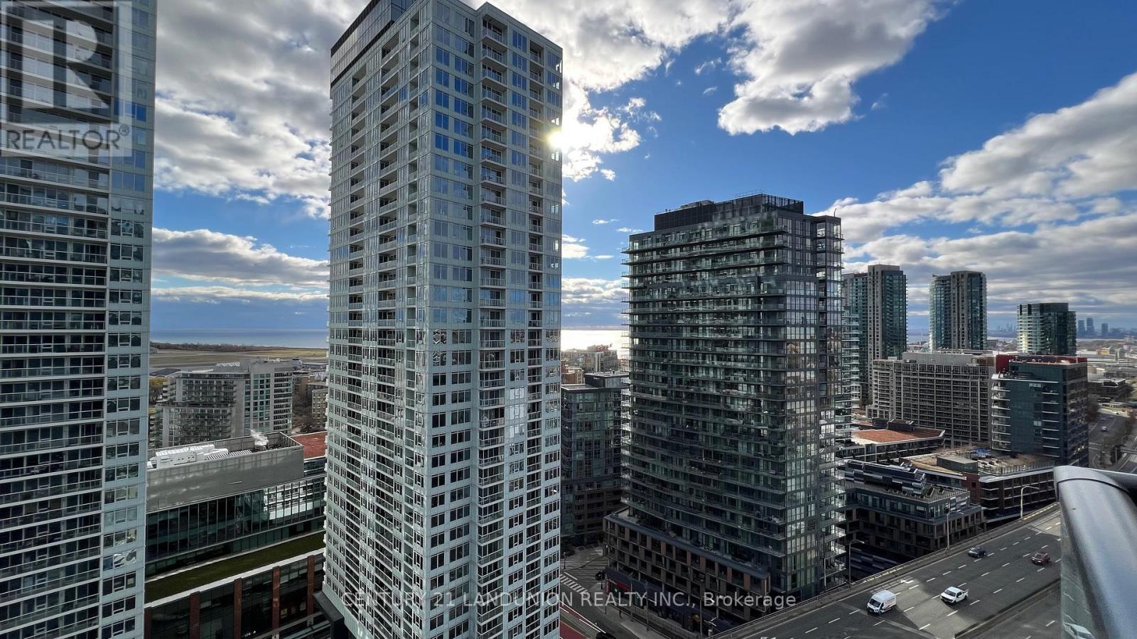 2602 - 70 Queens Wharf Road, Toronto, ON - Outdoor With Facade