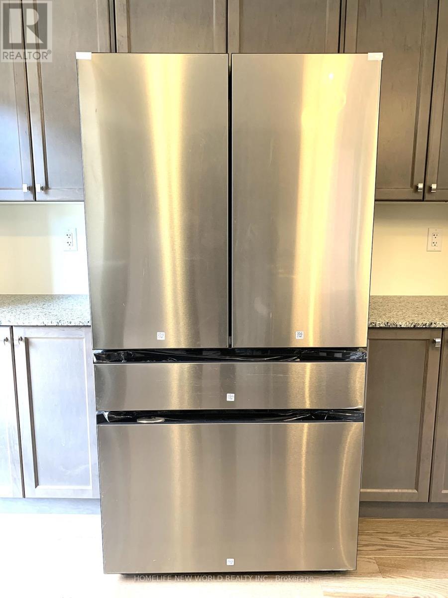 522 Danks Ridge Drive, Ajax, ON - Indoor Photo Showing Kitchen With Stainless Steel Kitchen