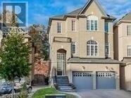 208 Hunting Ridges Upper Drive, Richmond Hill, ON - Outdoor With Facade