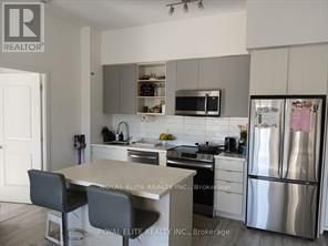 208B - 4655 Metcalfe Avenue, Mississauga, ON - Indoor Photo Showing Kitchen