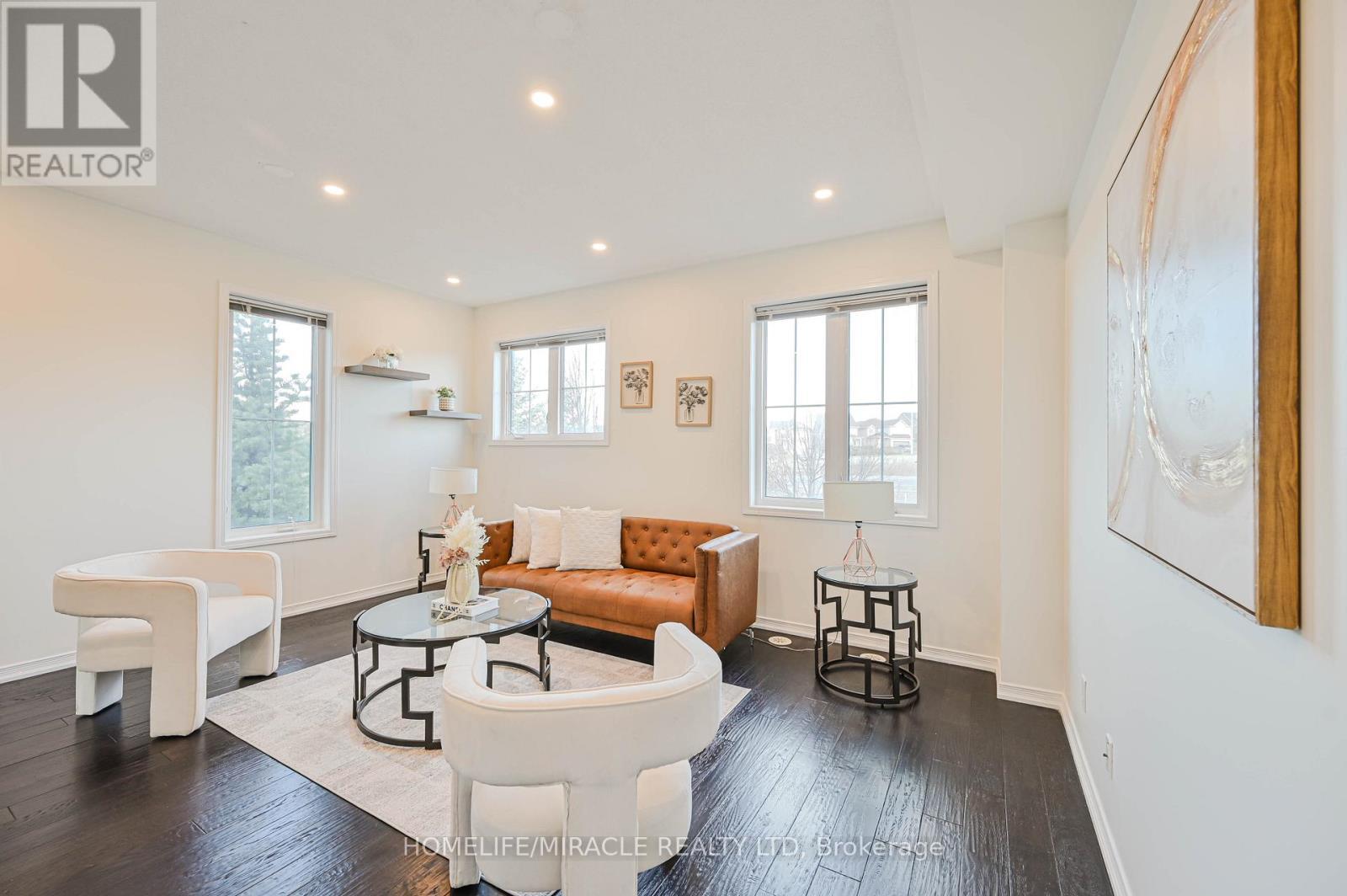 102 Cedar Lake Crescent, Brampton, ON - Indoor