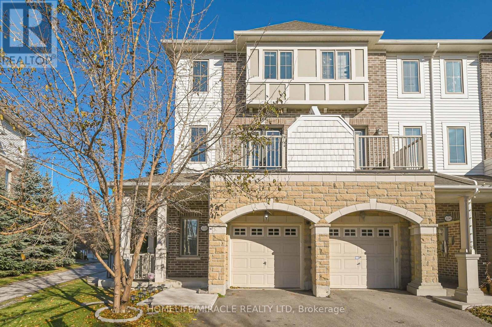 102 Cedar Lake Crescent, Brampton, ON - Outdoor With Facade
