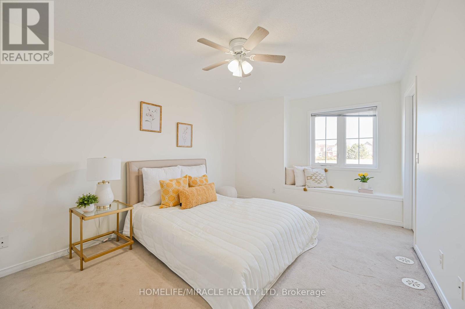 102 Cedar Lake Crescent, Brampton, ON - Indoor Photo Showing Bedroom