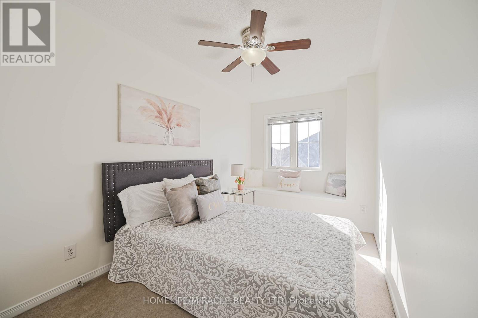 102 Cedar Lake Crescent, Brampton, ON - Indoor Photo Showing Bedroom