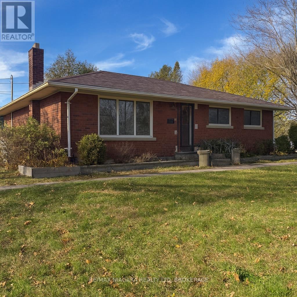 6427 Burdette Drive, Niagara Falls (Morrison), ON - Outdoor