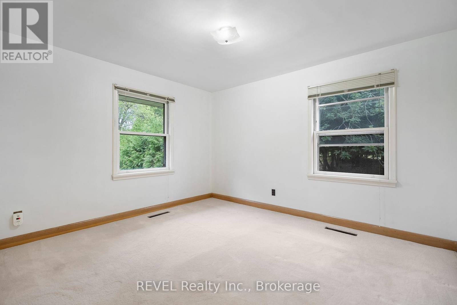 1544 Four Mile Creek Road, Niagara-On-The-Lake (Virgil), ON - Indoor Photo Showing Other Room