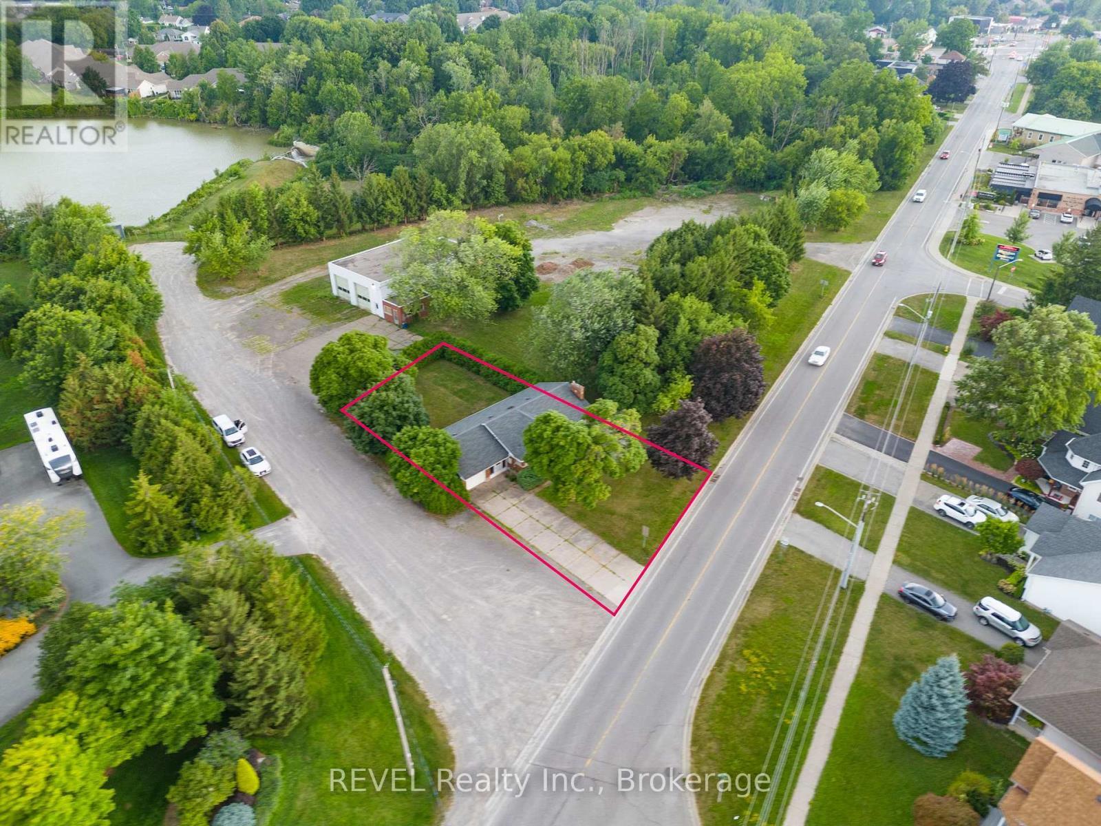 1544 Four Mile Creek Road, Niagara-On-The-Lake (Virgil), ON - Outdoor With View