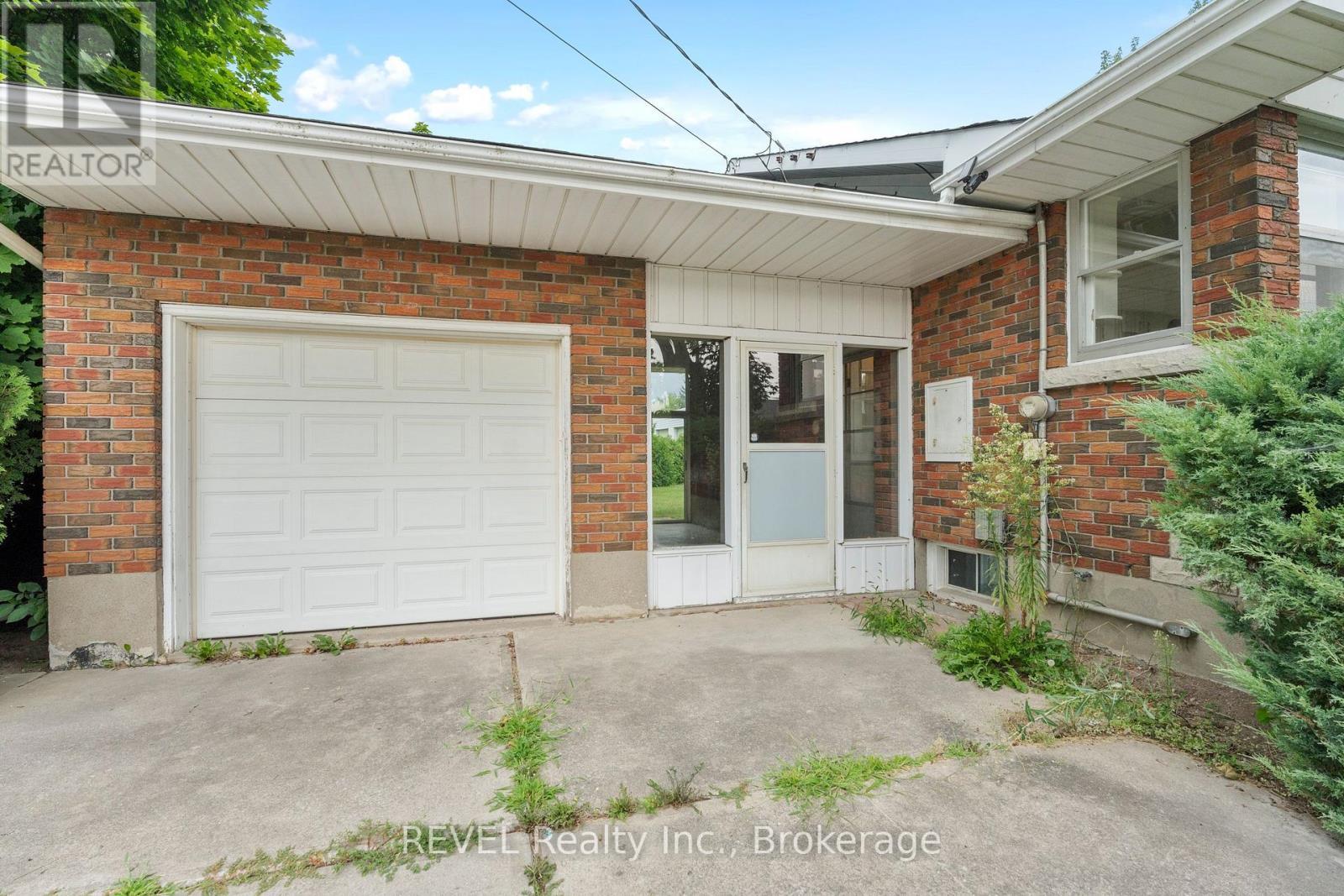 1544 Four Mile Creek Road, Niagara-On-The-Lake (Virgil), ON - Outdoor