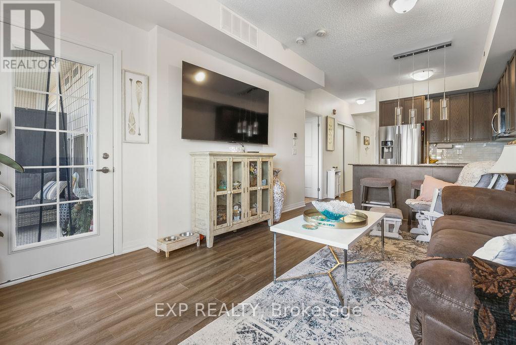 308 - 70 Shipway Avenue, Clarington, ON - Indoor Photo Showing Living Room