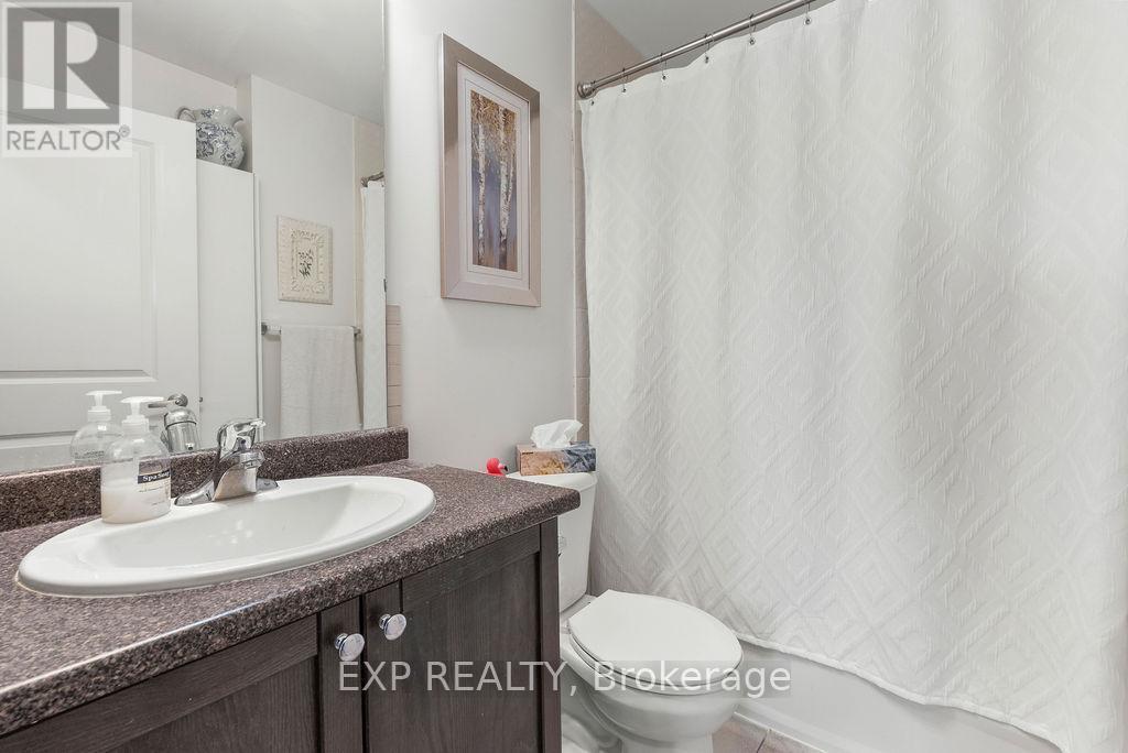 308 - 70 Shipway Avenue, Clarington, ON - Indoor Photo Showing Bathroom