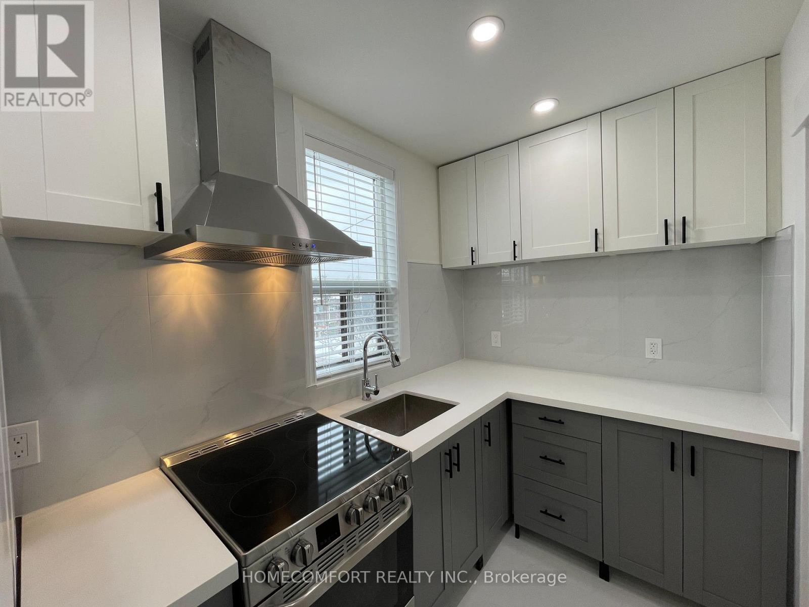 Upper - 33 Strathmore Boulevard, Toronto, ON - Indoor Photo Showing Kitchen