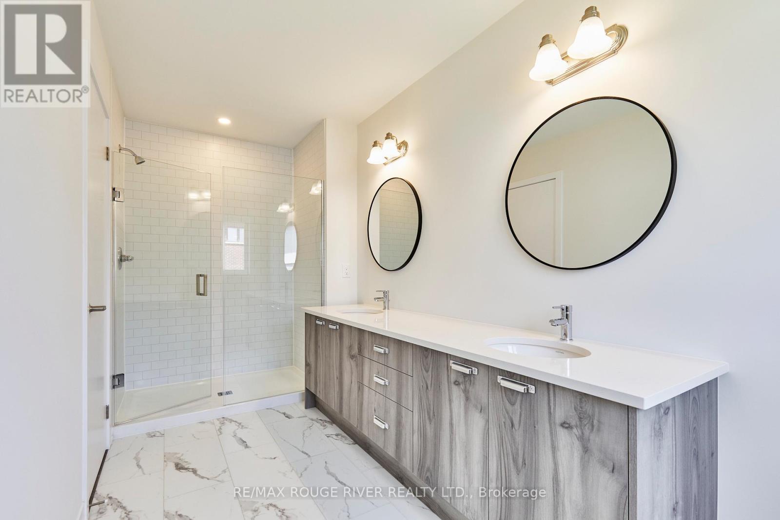 82 Ziibi Way, Clarington, ON - Indoor Photo Showing Bathroom