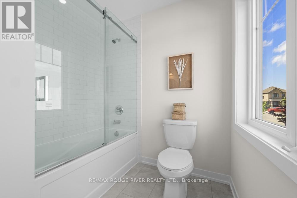 82 Ziibi Way, Clarington, ON - Indoor Photo Showing Bathroom