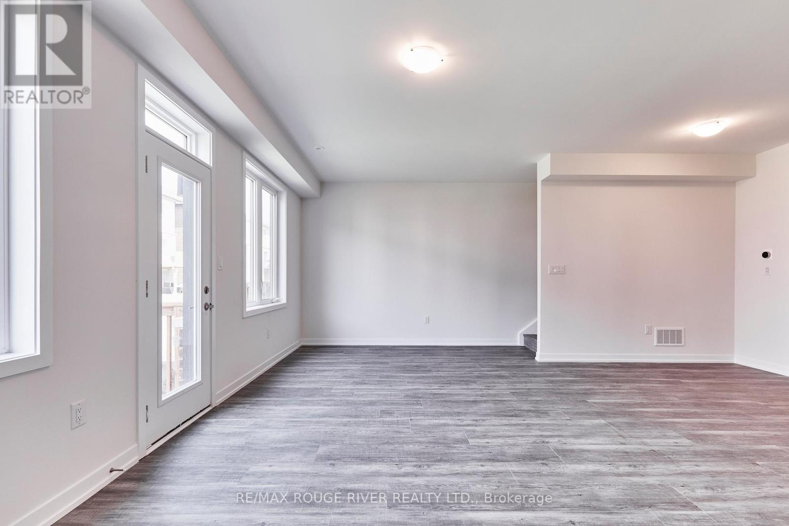 82 Ziibi Way, Clarington, ON - Indoor Photo Showing Other Room