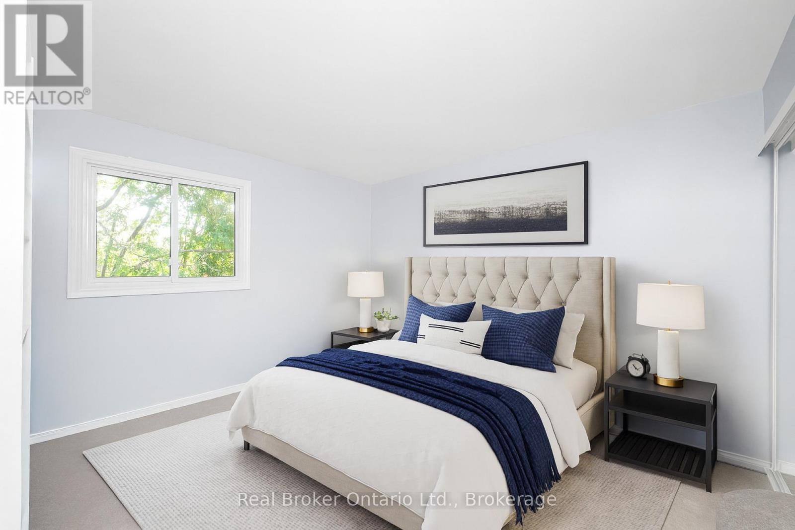 163 Ross Lane, Oakville (Ro River Oaks), ON - Indoor Photo Showing Bedroom