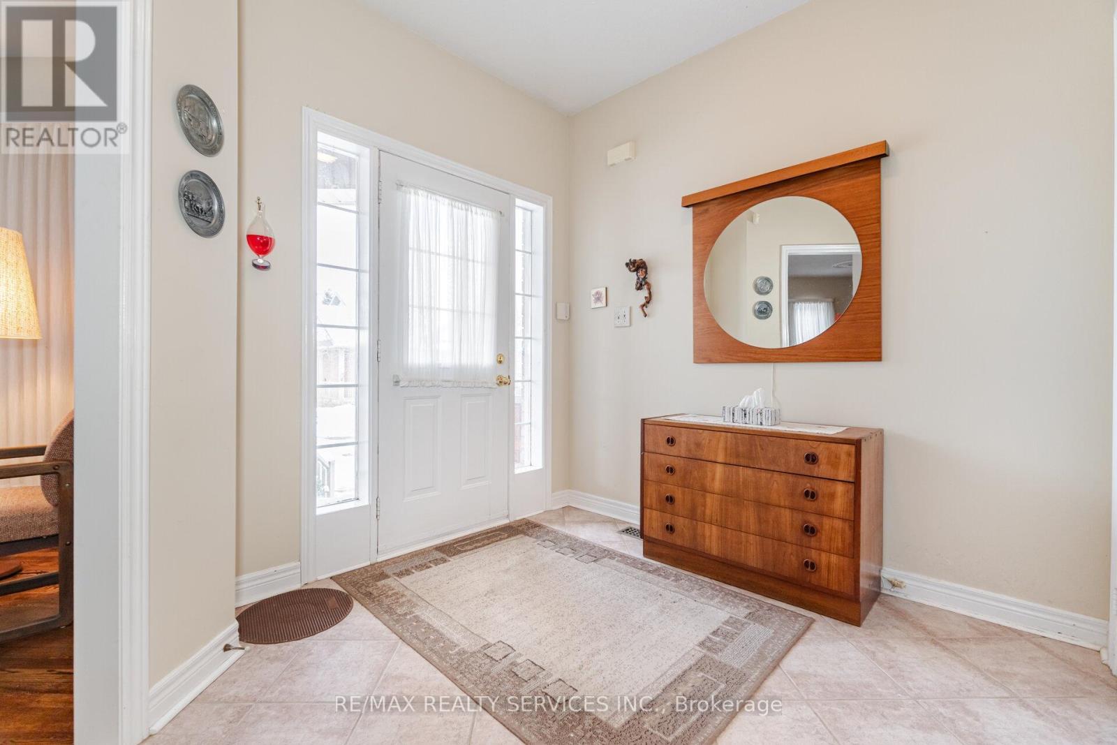 10 Orchard Park Gate, Brampton, ON - Indoor Photo Showing Other Room