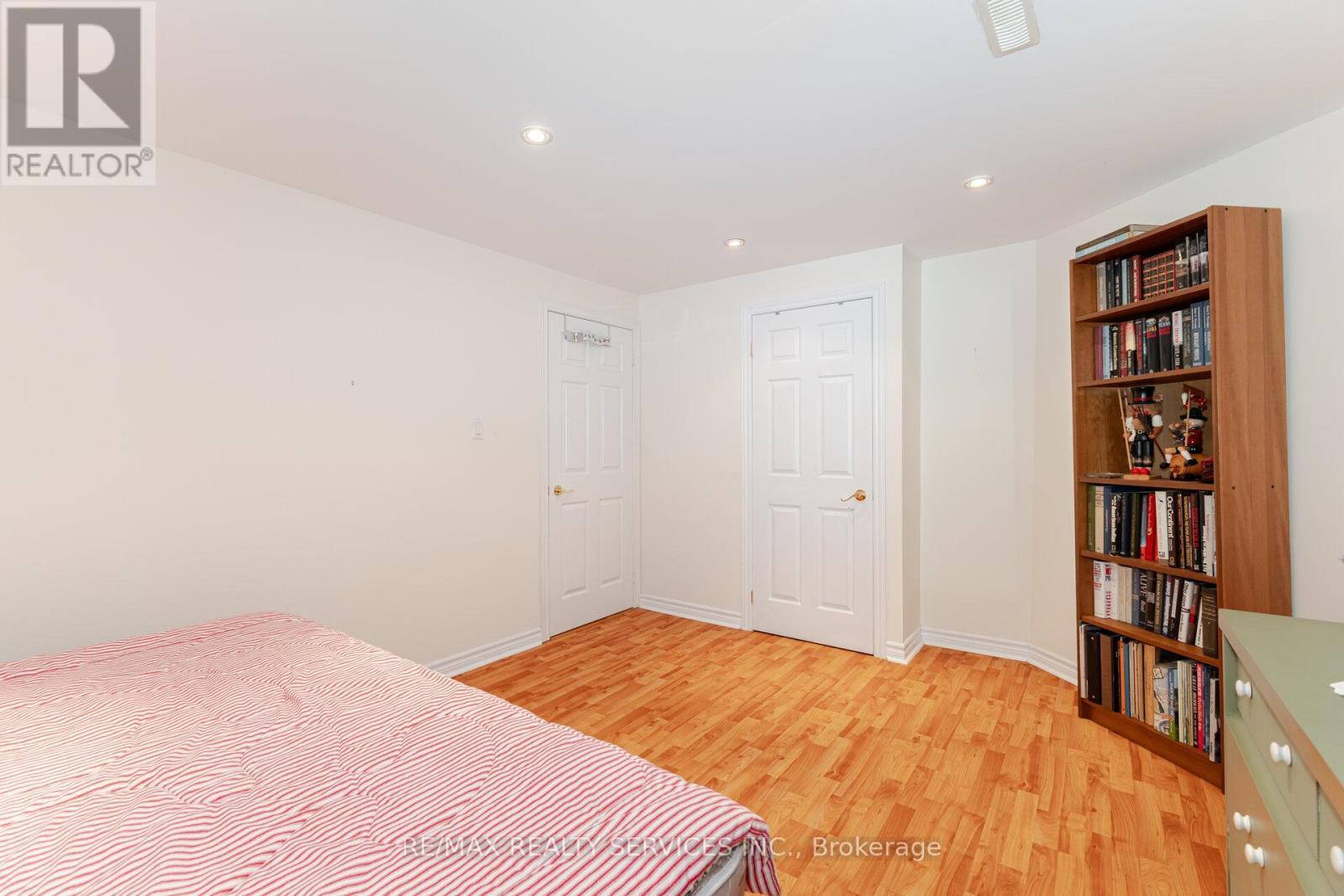 10 Orchard Park Gate, Brampton, ON - Indoor