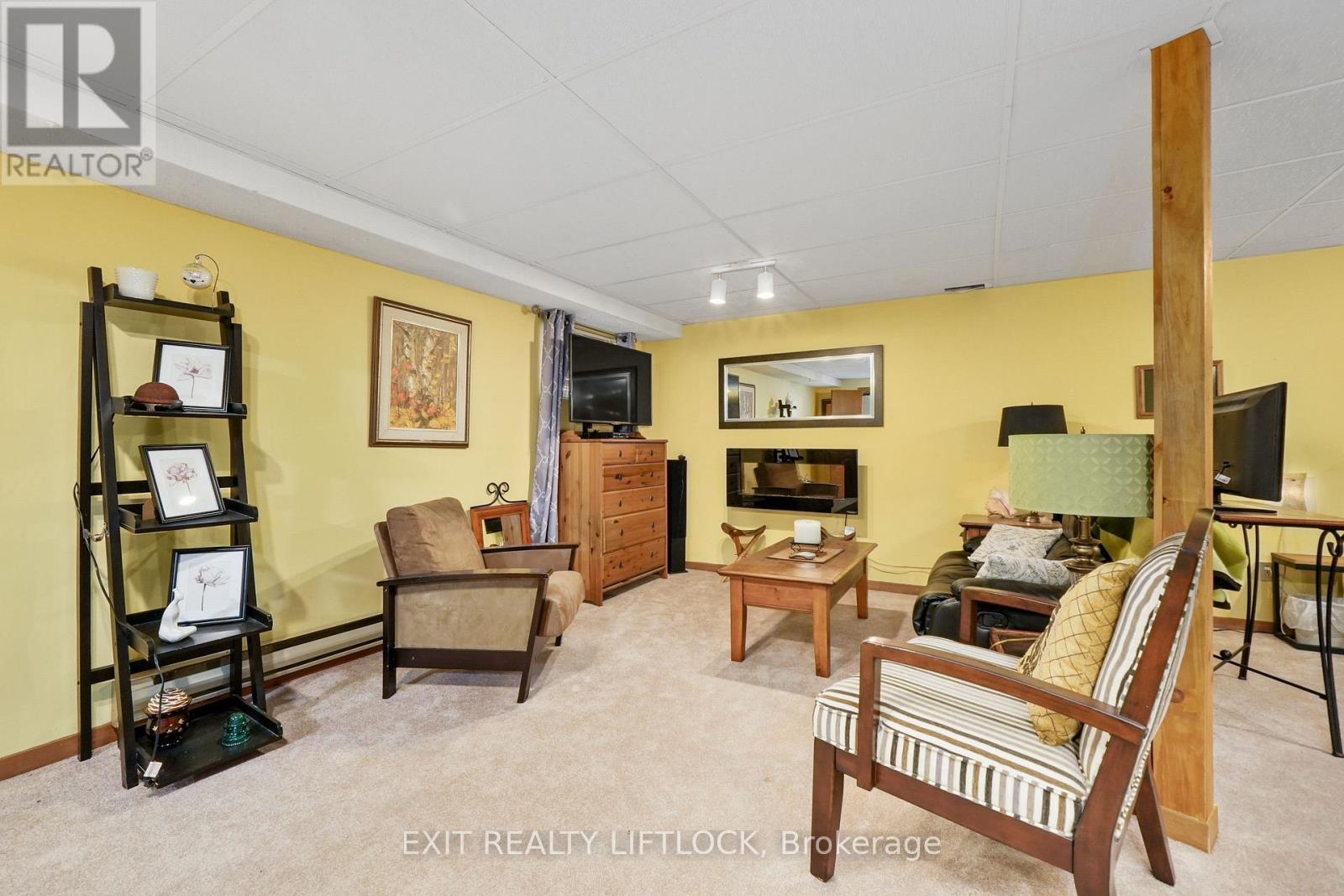 2348 18Th Line, Selwyn, ON - Indoor