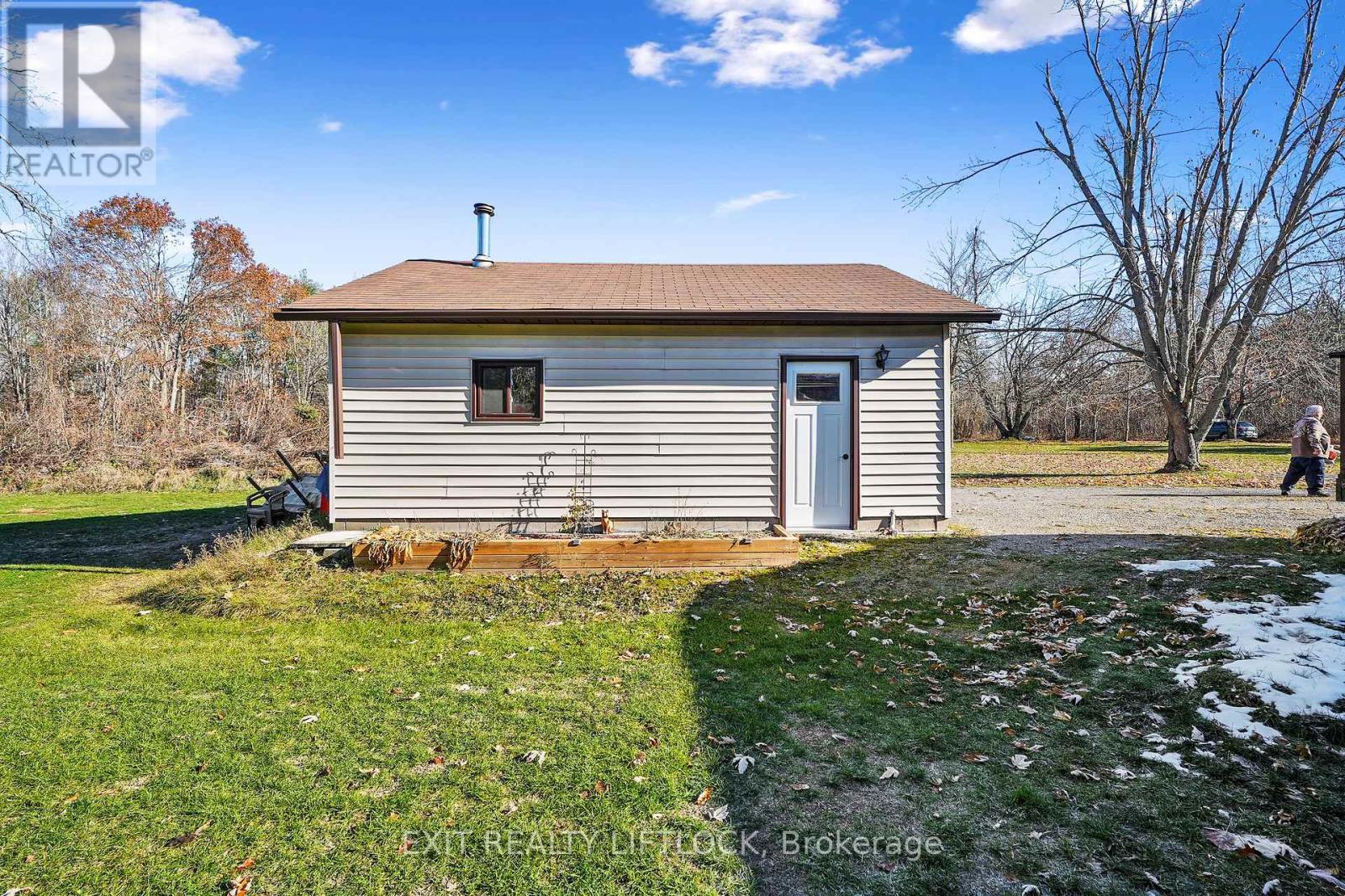 2348 18Th Line, Selwyn, ON - Outdoor