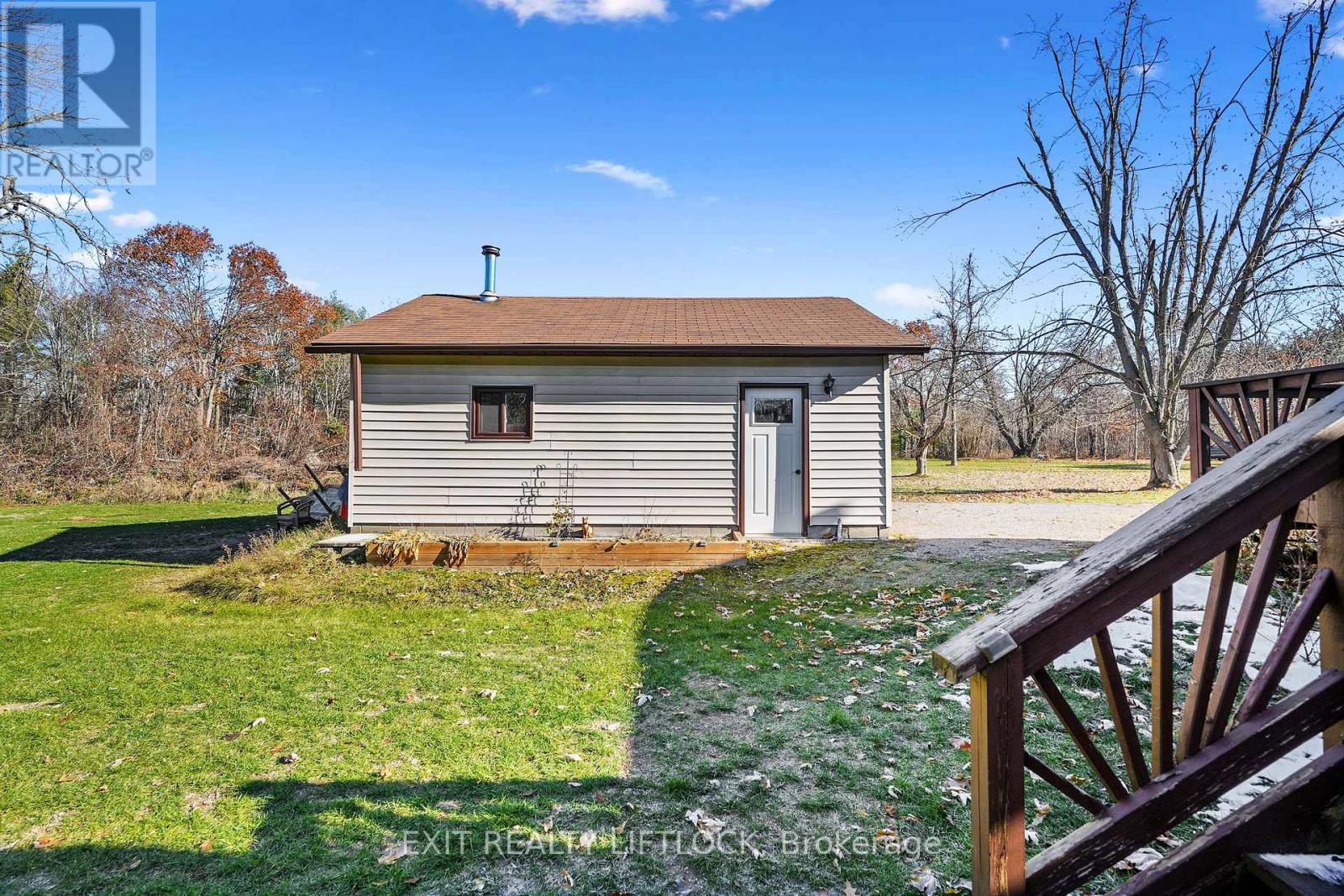 2348 18Th Line, Selwyn, ON - Outdoor