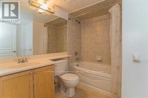 2220 - 15 Northtown Way, Toronto, ON - Indoor Photo Showing Bathroom