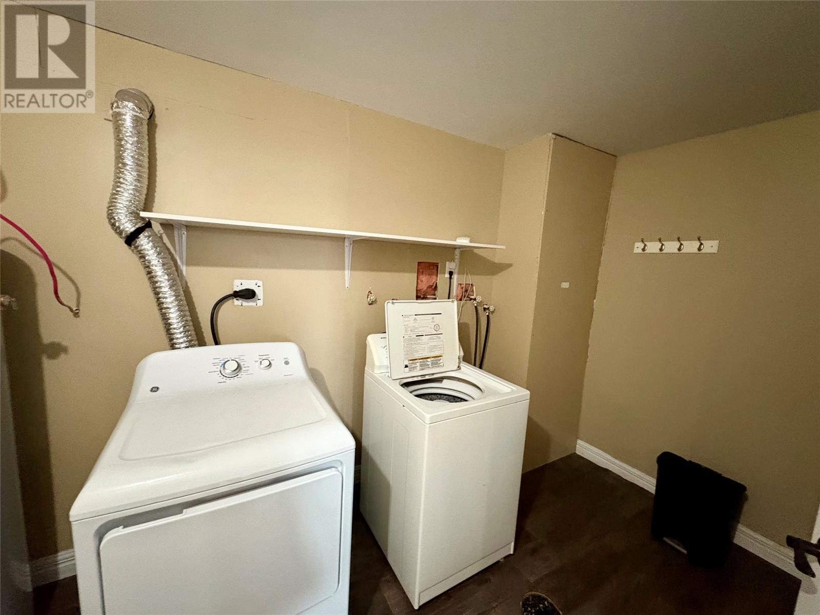 50 Parkwood Drive, Hare Bay, NL - Indoor Photo Showing Laundry Room