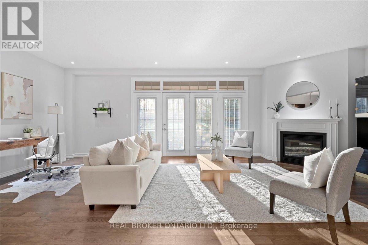 22 - 435 Winchester Drive, Waterloo, ON - Indoor Photo Showing Living Room With Fireplace