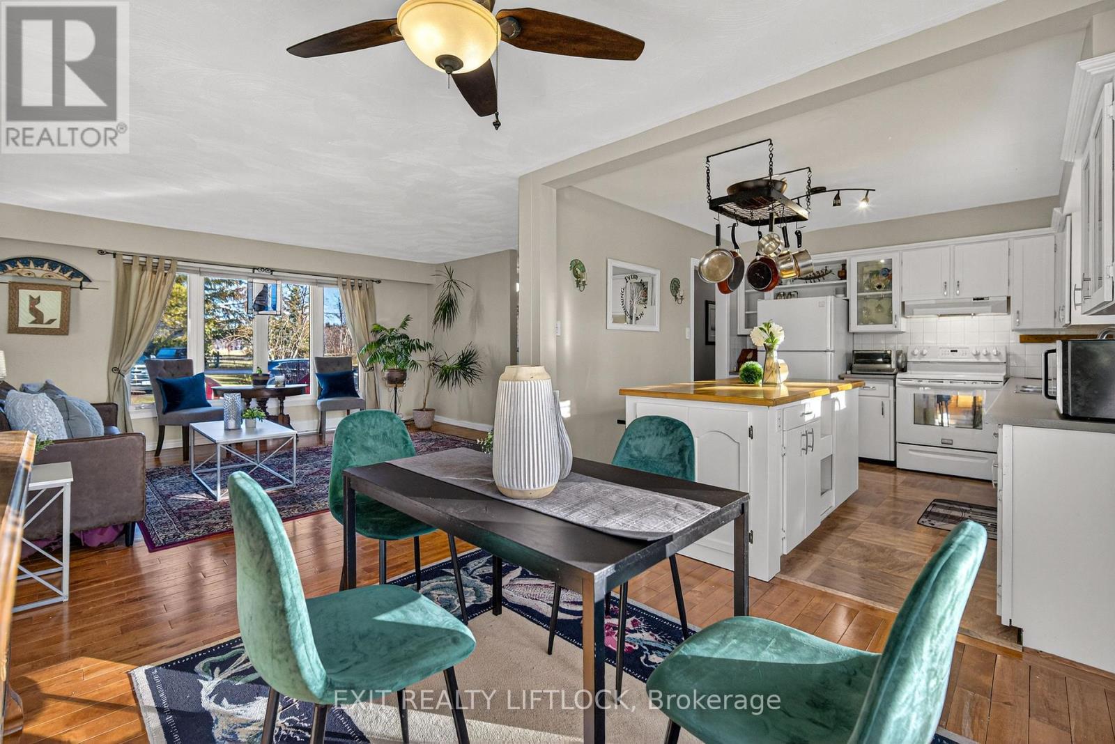 2146 Highway 7, Otonabee-South Monaghan, ON - Indoor Photo Showing Other Room