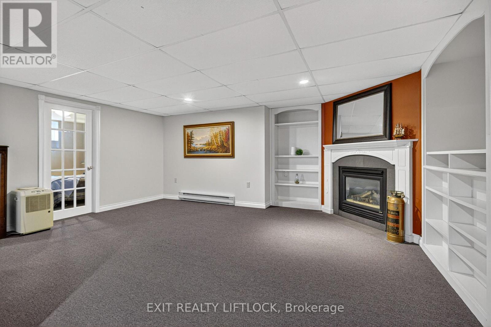 2146 Highway 7, Otonabee-South Monaghan, ON - Indoor With Fireplace