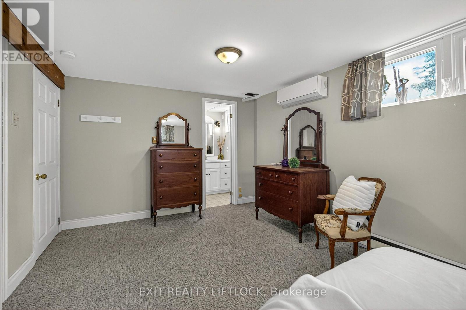 2146 Highway 7, Otonabee-South Monaghan, ON - Indoor Photo Showing Other Room