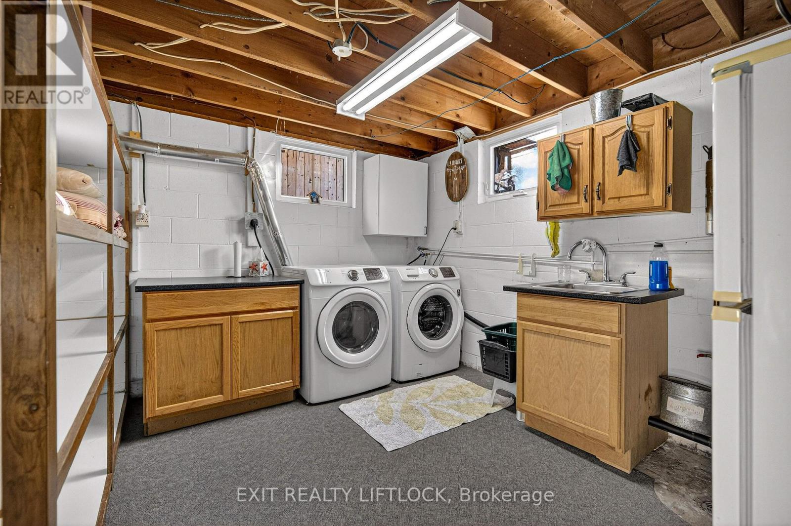 2146 Highway 7, Otonabee-South Monaghan, ON - Indoor Photo Showing Laundry Room