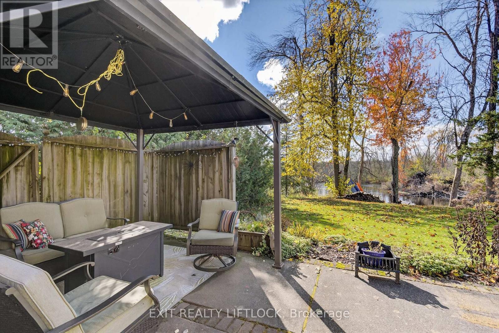 2146 Highway 7, Otonabee-South Monaghan, ON - Outdoor With Deck Patio Veranda