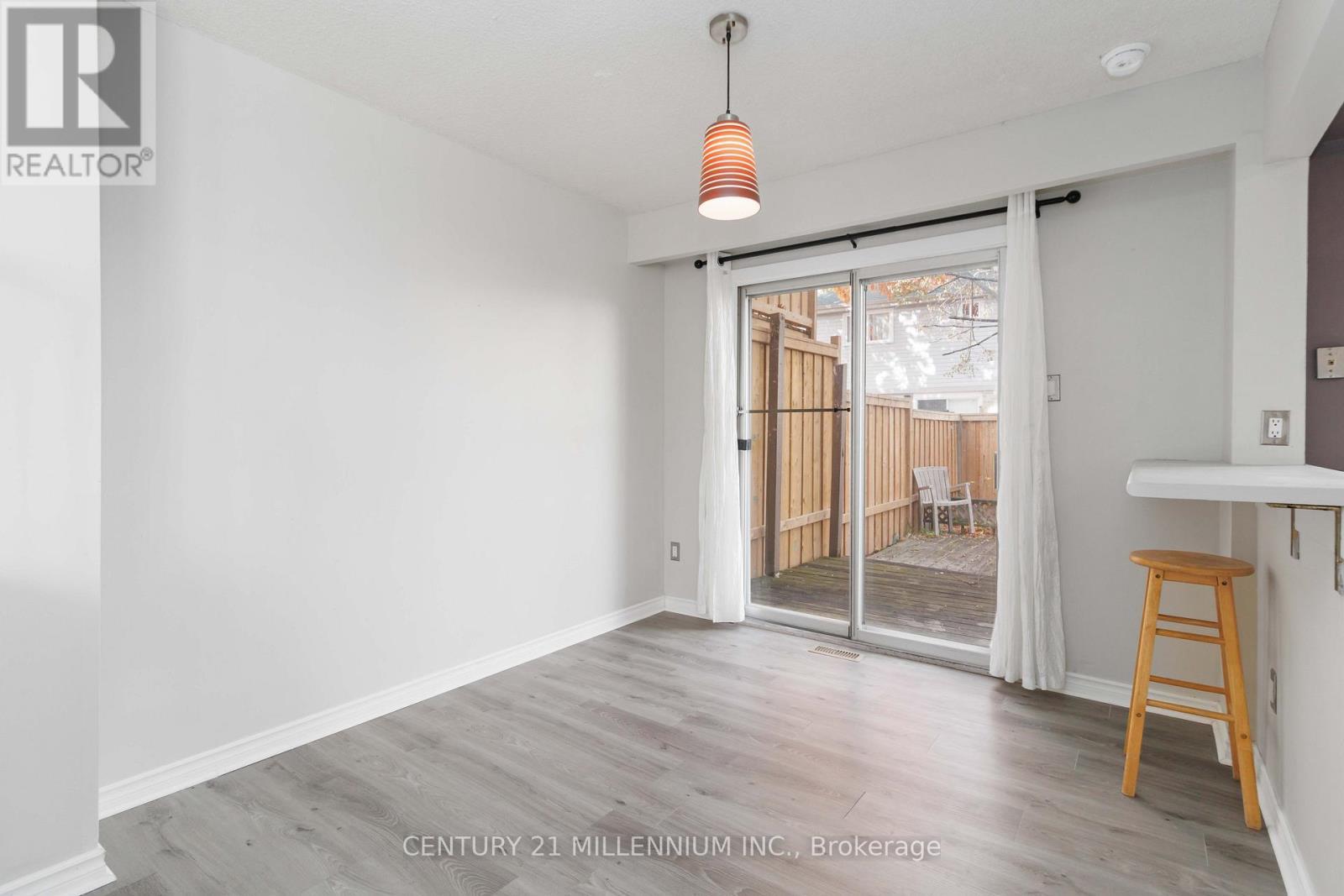 53 Courtleigh Square, Brampton, ON - Indoor Photo Showing Other Room