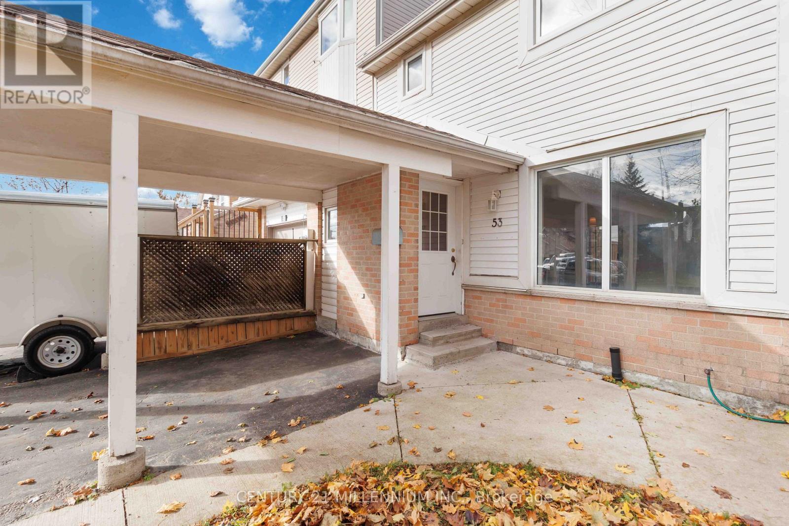 53 Courtleigh Square, Brampton, ON - Outdoor