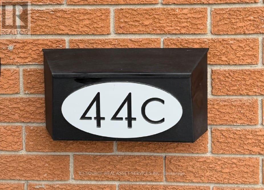 C - 44 Patterson Avenue, Brantford, ON -