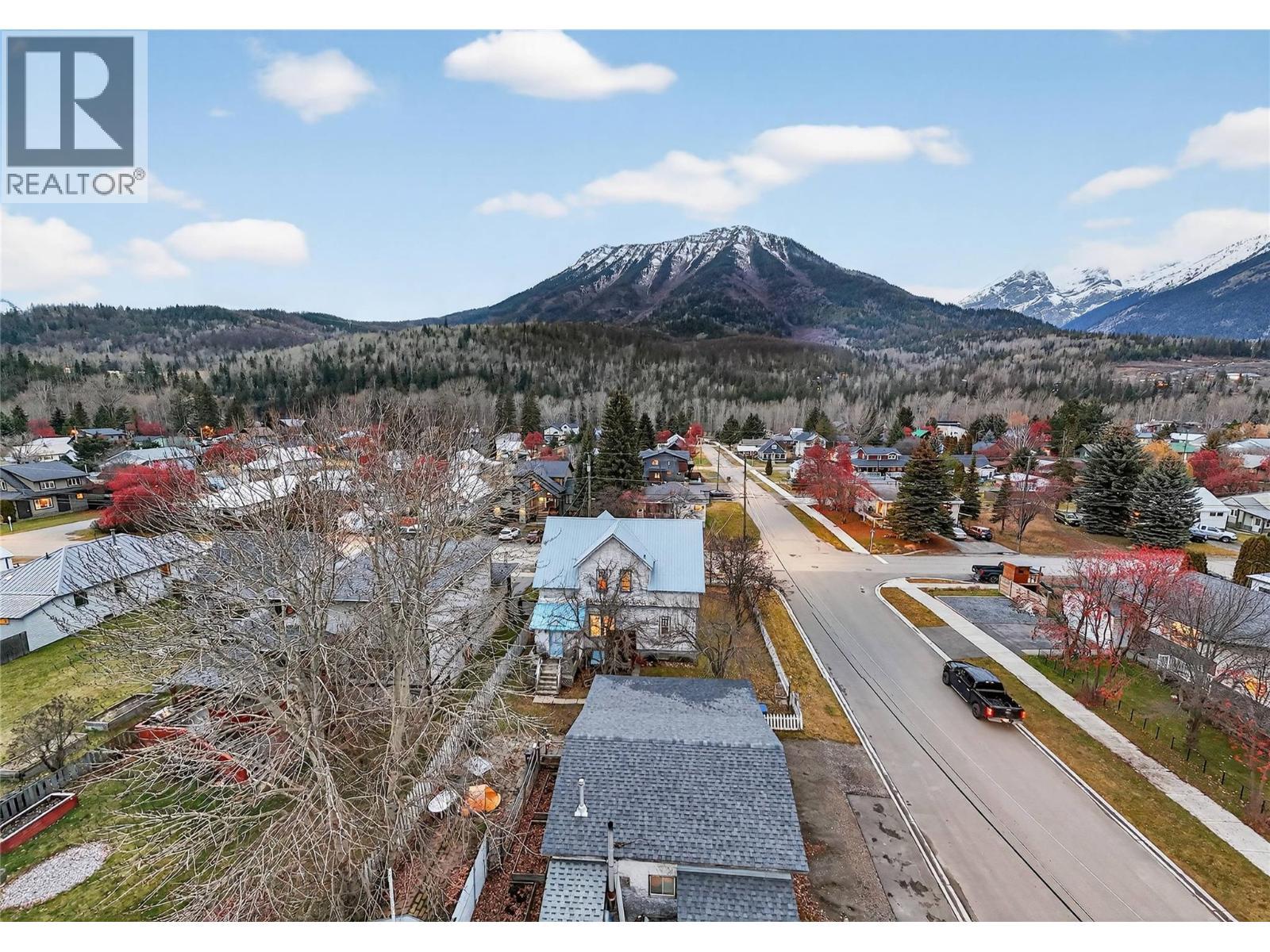 892 9Th Avenue, Fernie, BC - Outdoor With View