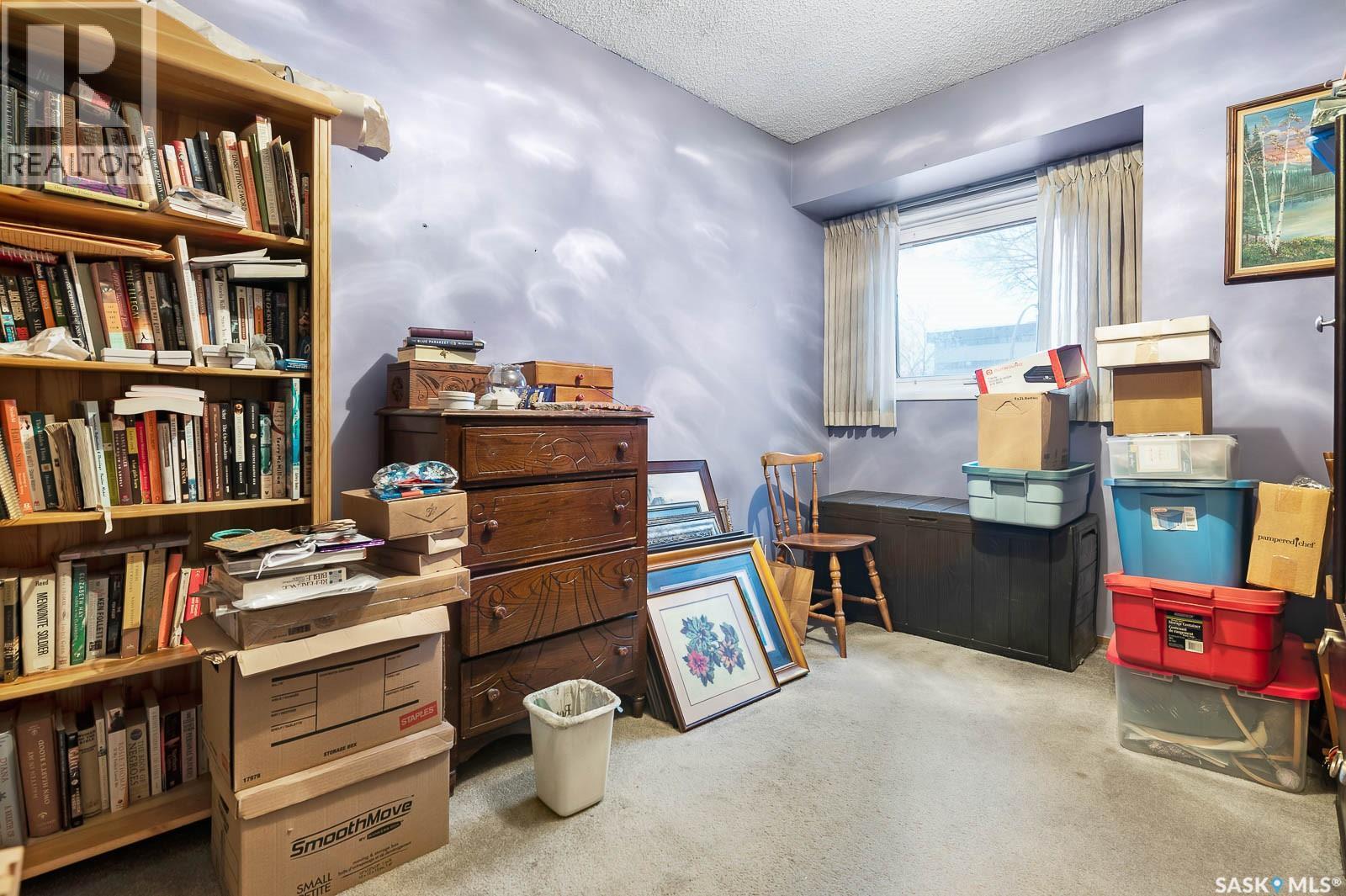 4008 Dewdney Avenue, Regina, SK - Indoor