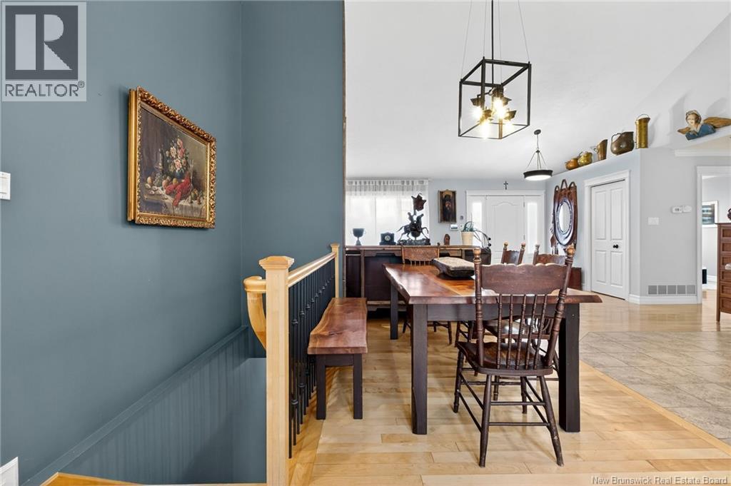 388 Grande-Vallee Street, Dieppe, NB - Indoor Photo Showing Dining Room