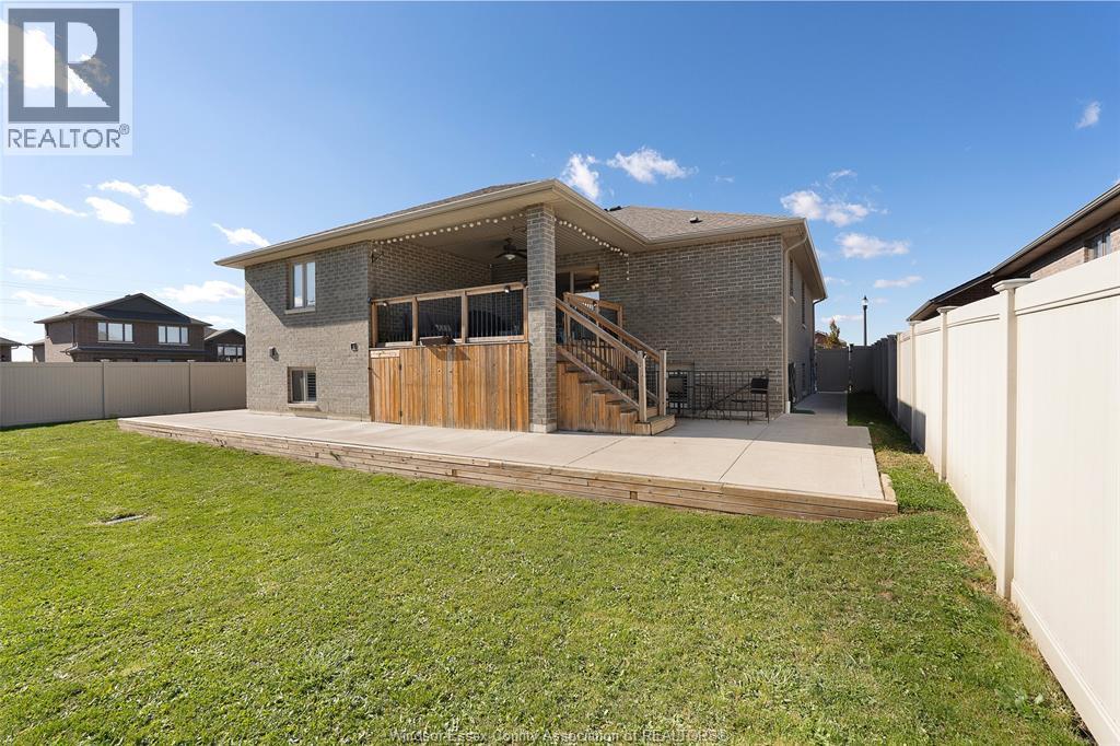 1345 Deer Run Trail, Lakeshore, ON - Outdoor