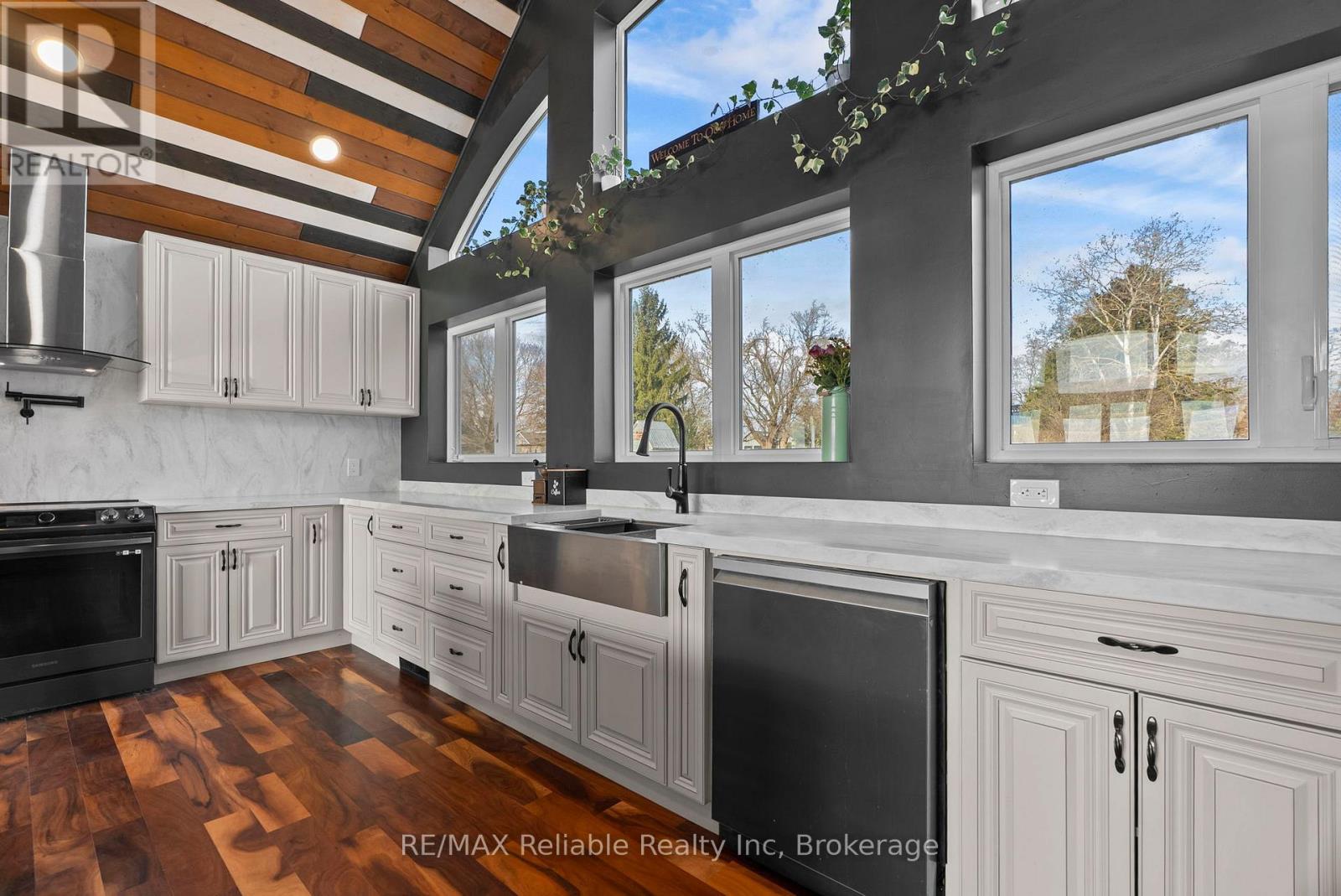 43841 Cranbrook Road, Huron East (Grey), ON - Indoor Photo Showing Kitchen