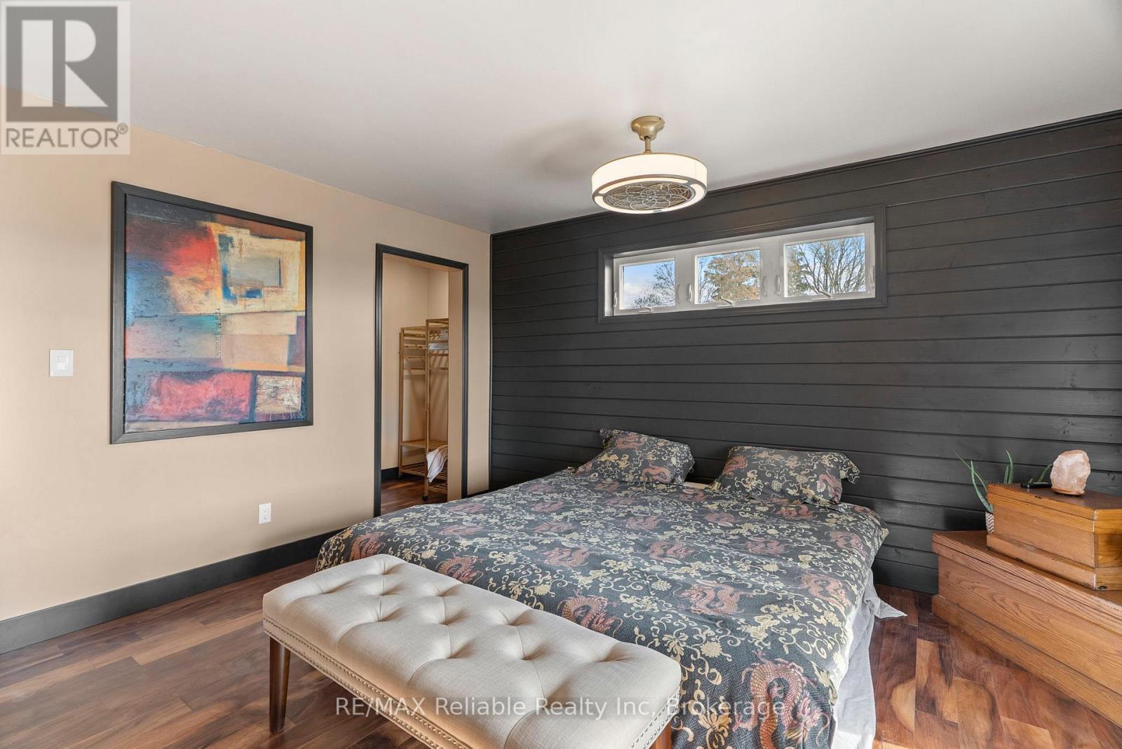 43841 Cranbrook Road, Huron East (Grey), ON - Indoor Photo Showing Bedroom