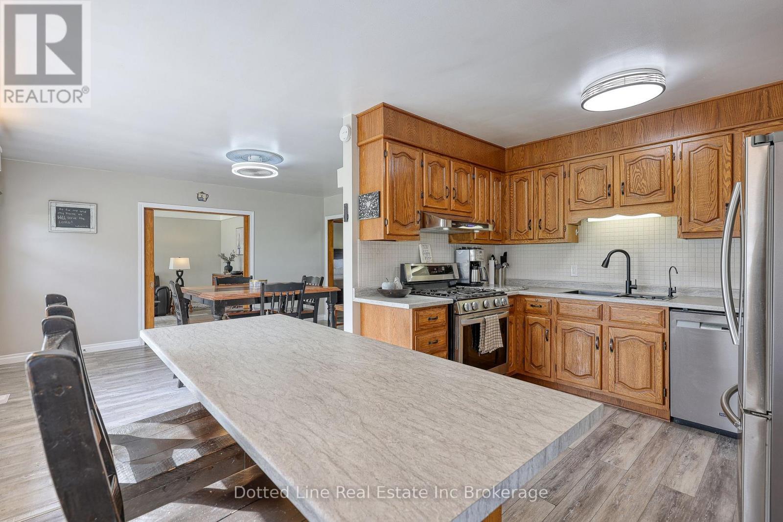 34 Albert Street, Norfolk (Langton), ON - Indoor Photo Showing Kitchen