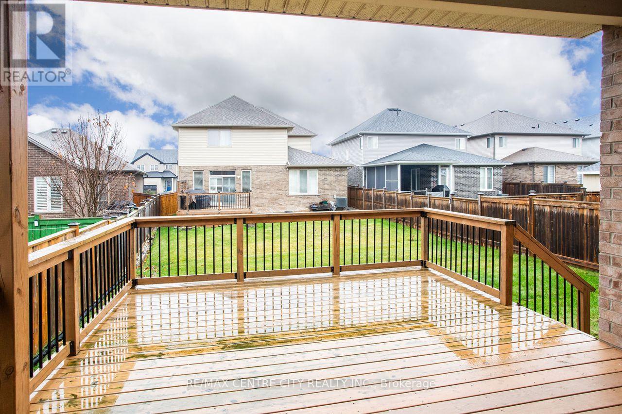 2503 Leeds Crossing, London South (South U), ON - Outdoor With Deck Patio Veranda With Exterior