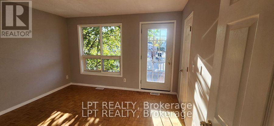 467 Parkdale Avenue, Ottawa, ON - Indoor Photo Showing Other Room