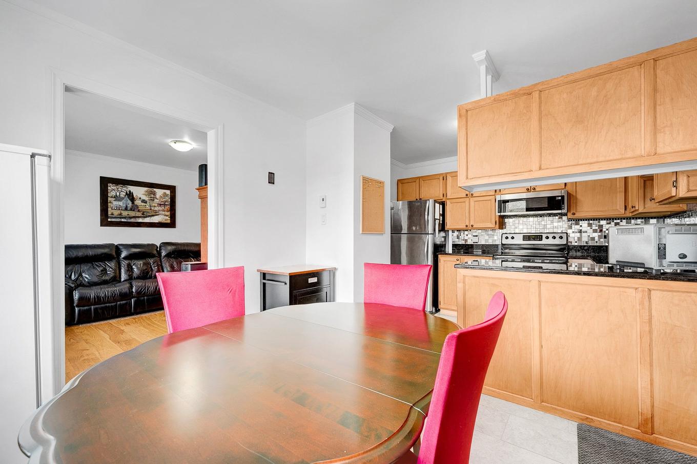 Salle à manger - 402-3360 Rue Charles-Best, Laval (Chomedey), QC - Indoor