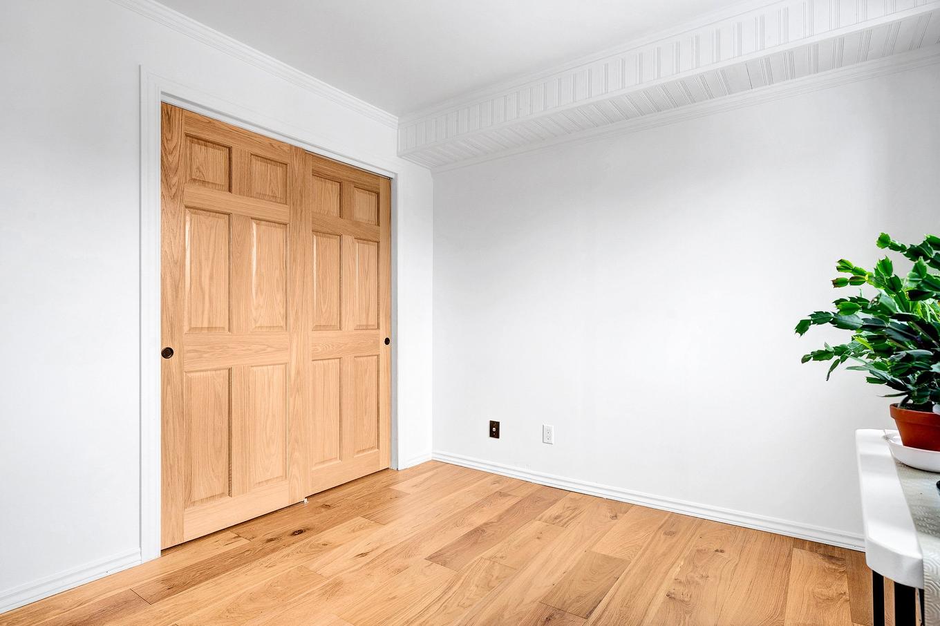 Chambre à coucher - 402-3360 Rue Charles-Best, Laval (Chomedey), QC - Indoor Photo Showing Other Room